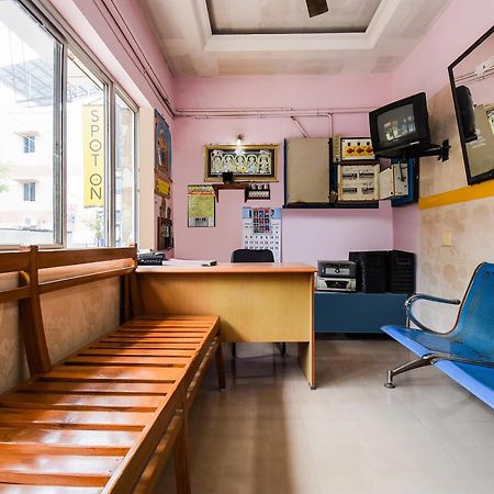Hotel O K.S.Lodge Tribhuvanam Екстериор снимка