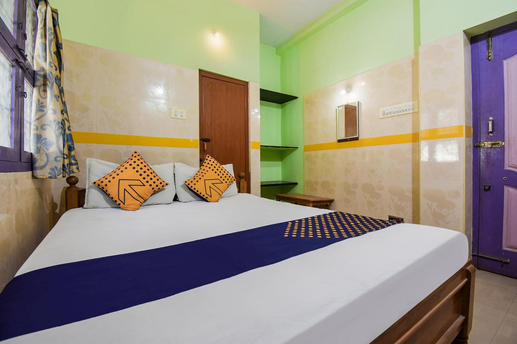 Hotel O K.S.Lodge Tribhuvanam Екстериор снимка
