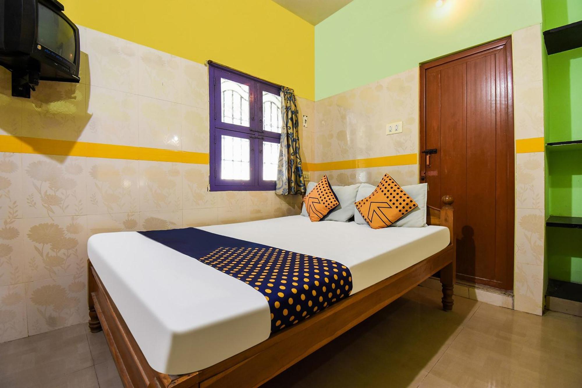 Hotel O K.S.Lodge Tribhuvanam Екстериор снимка